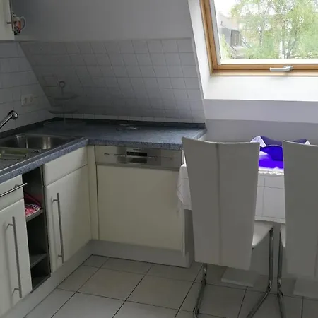 Grosszuegige Sehr Ruhig Appartement