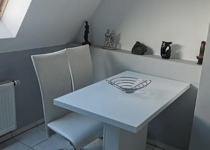 Grosszuegige Sehr Ruhig Appartement *